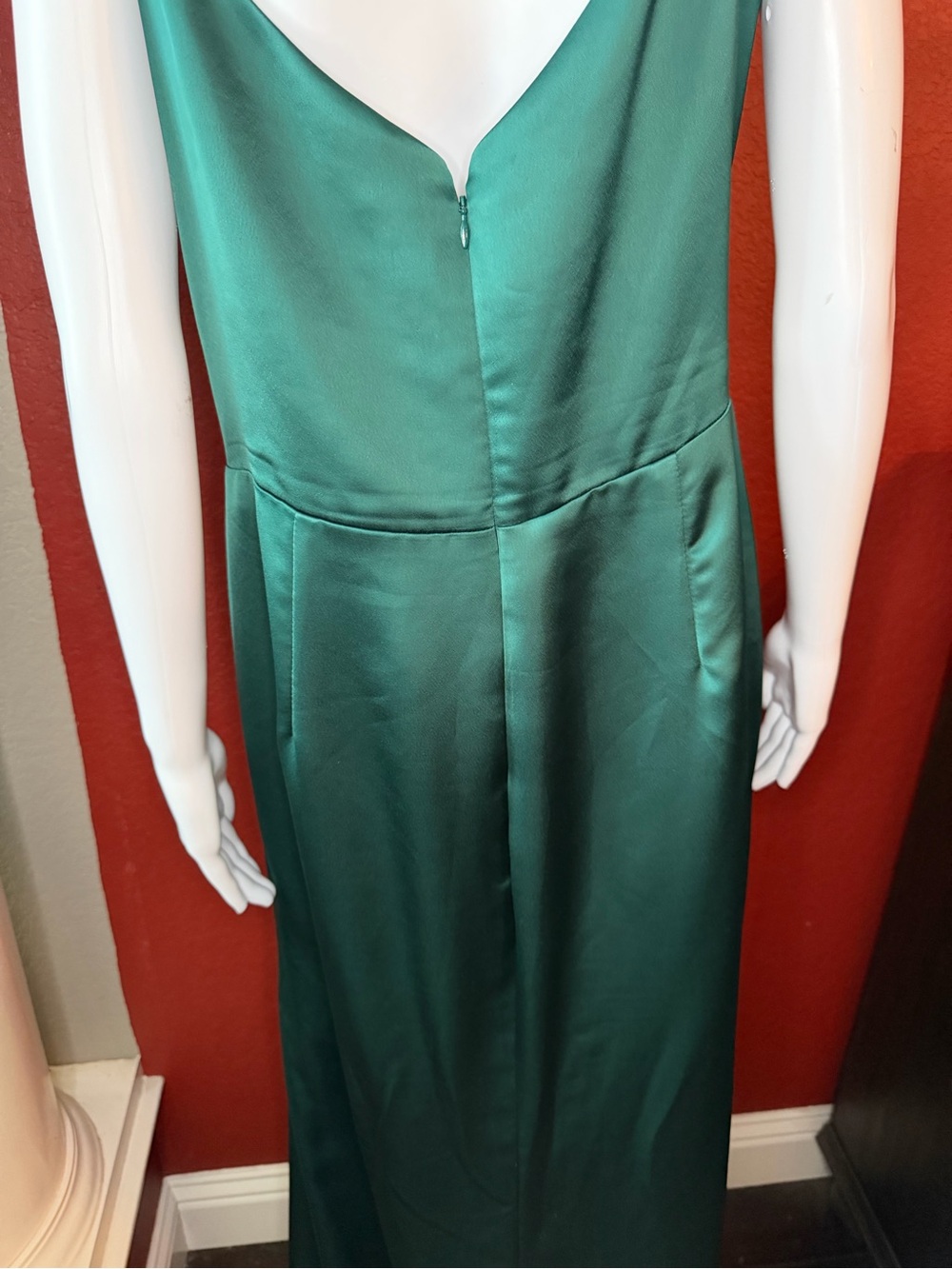 Morilee 21810 Emerald Green Silky Satin Bridesmaid Formal Gown Size 22 - Picture 4 of 12